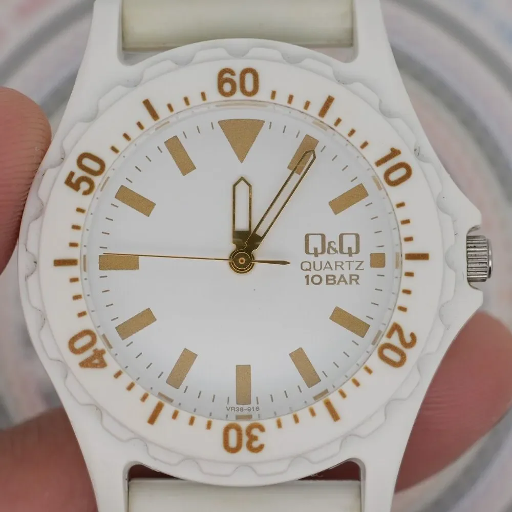 Vintage Q&Q JDM VR38-916 White Diver Watch 37mm 10 Bar Cal. 2035 New Battery